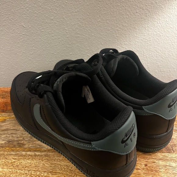 Nike Air Force 1 Low '07 Black Vintage Green - Picture 3 of 11